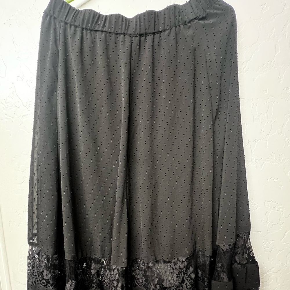 DownEast Gray Midi Skirt with Ruffled A-Line Style